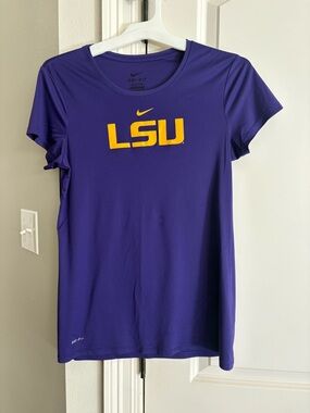 Nike LSU DRI-FIT purple short sleeve woman’s shirt medium GUC 1 untreated spot